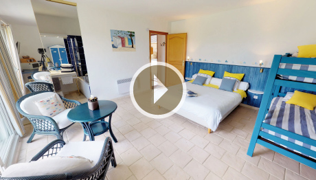 Visite virtuelle d'une chambre pour 4 au haras de Saint Jean à Cambremer - Normandie