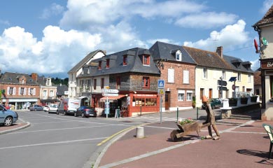 Haras de Saint Jean : le village de Cambremer